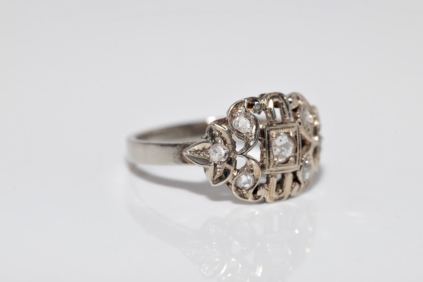 Bague Art déco ancienne des années 1920 en or 18 carats décorée de diamants naturels Pour femmes en vente