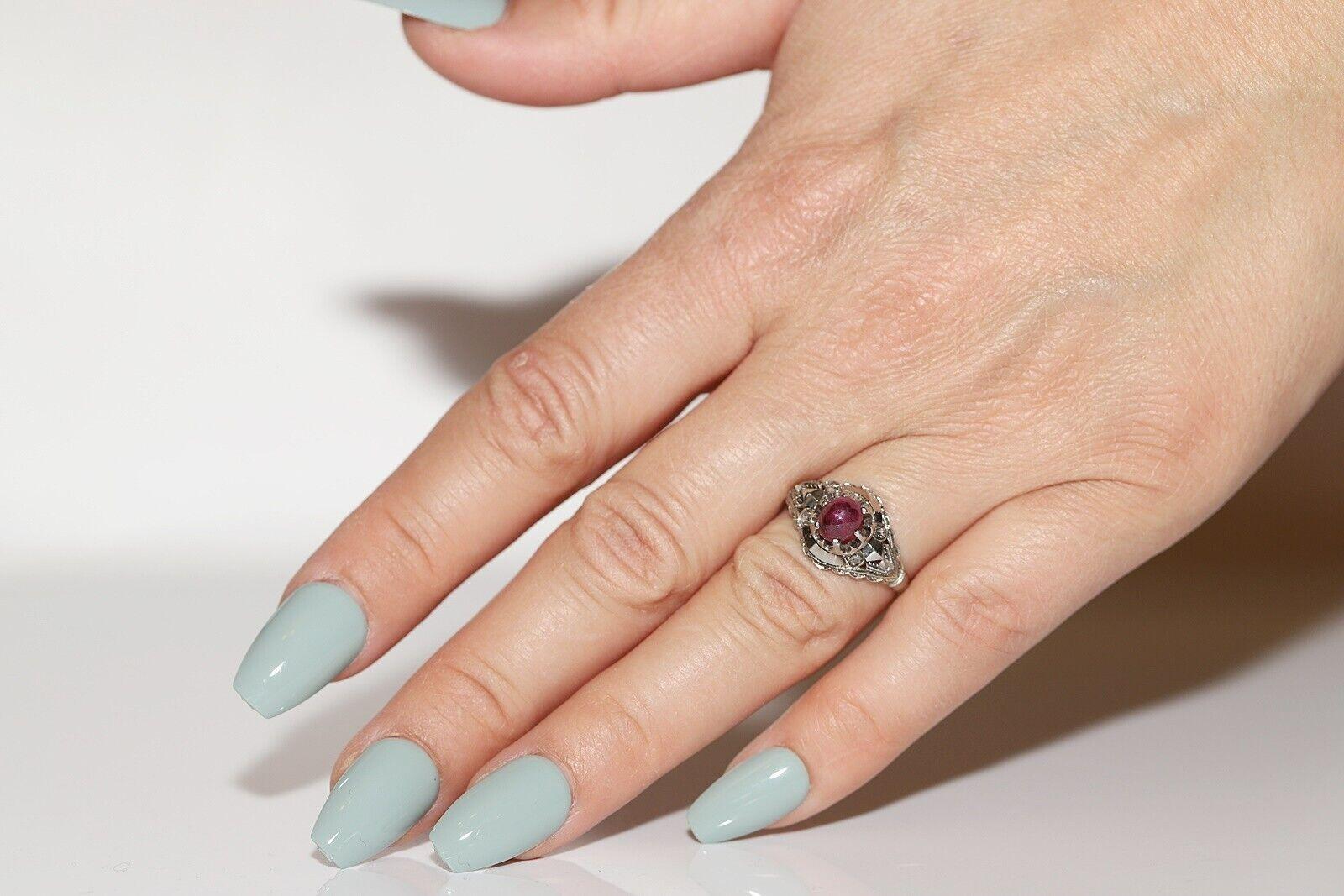 Bague ancienne des années 1920 en or 18 carats avec cabochon naturel de rubis et diamants taille rose en vente 5