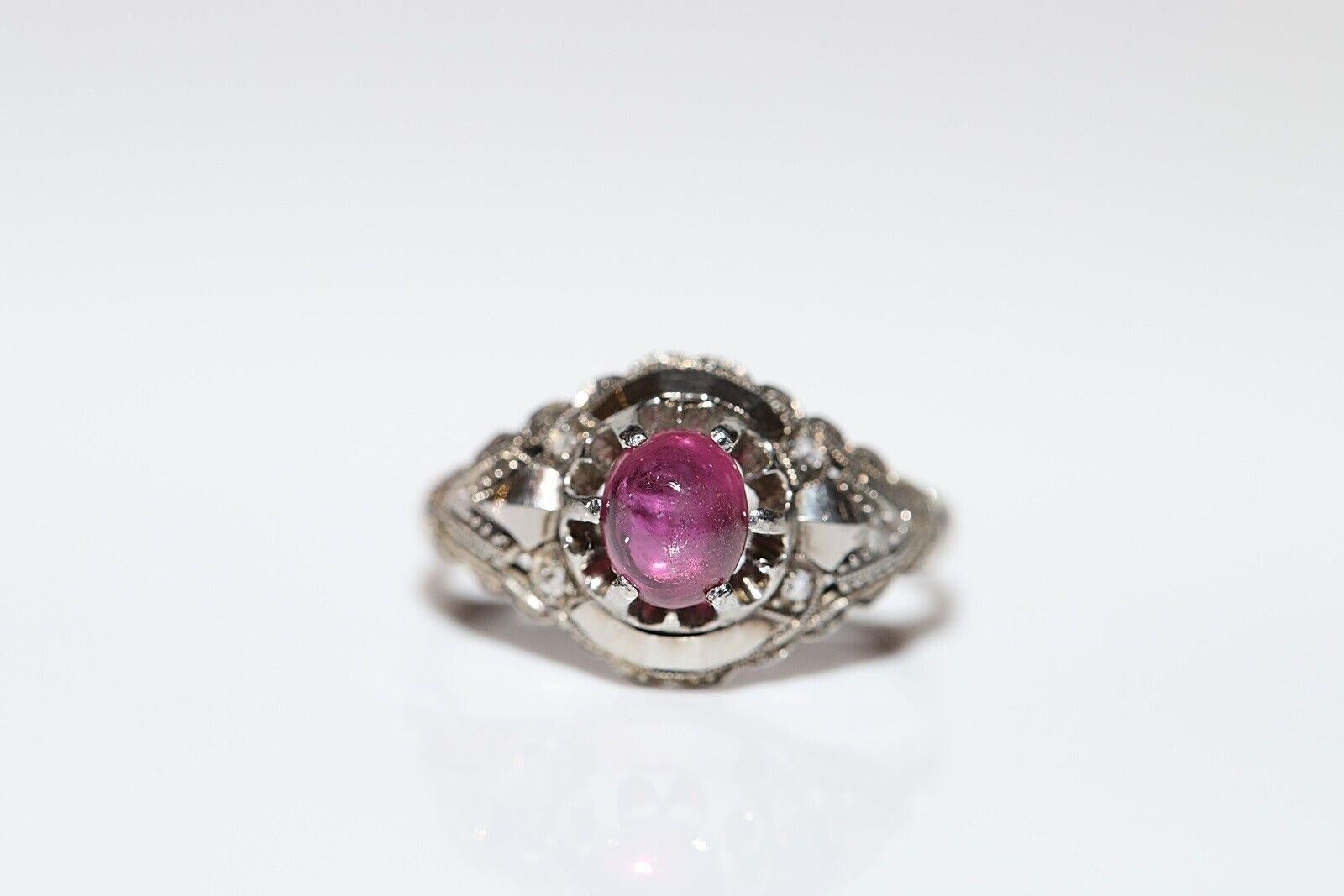 Taille cabochon Bague ancienne des années 1920 en or 18 carats avec cabochon naturel de rubis et diamants taille rose en vente