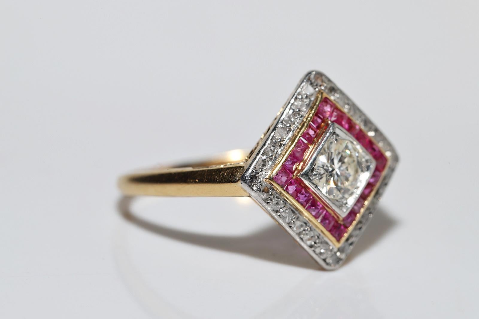 Women's Antique Circa 1920s 18k Gold Natural Diamond And Caliber Ruby Ring For Sale