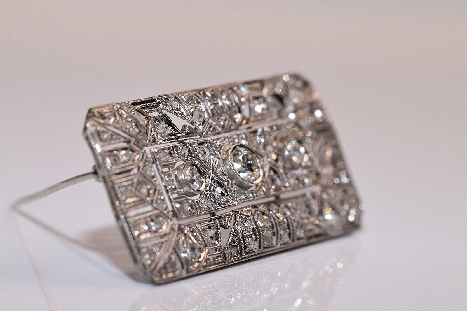 Antique Circa 1920s Art Deco 18k Gold Natural Diamond Decorated Brooch  In Good Condition For Sale In Fatih/İstanbul, 34