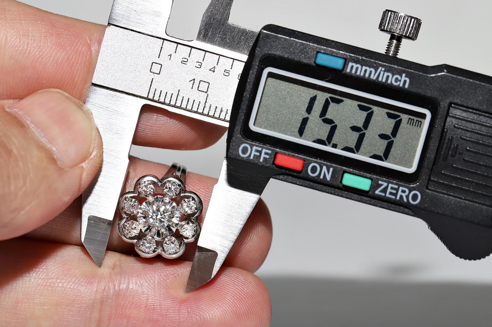 Bague ancienne des années 1920 en or 18 carats décorée de diamants naturels en vente 7