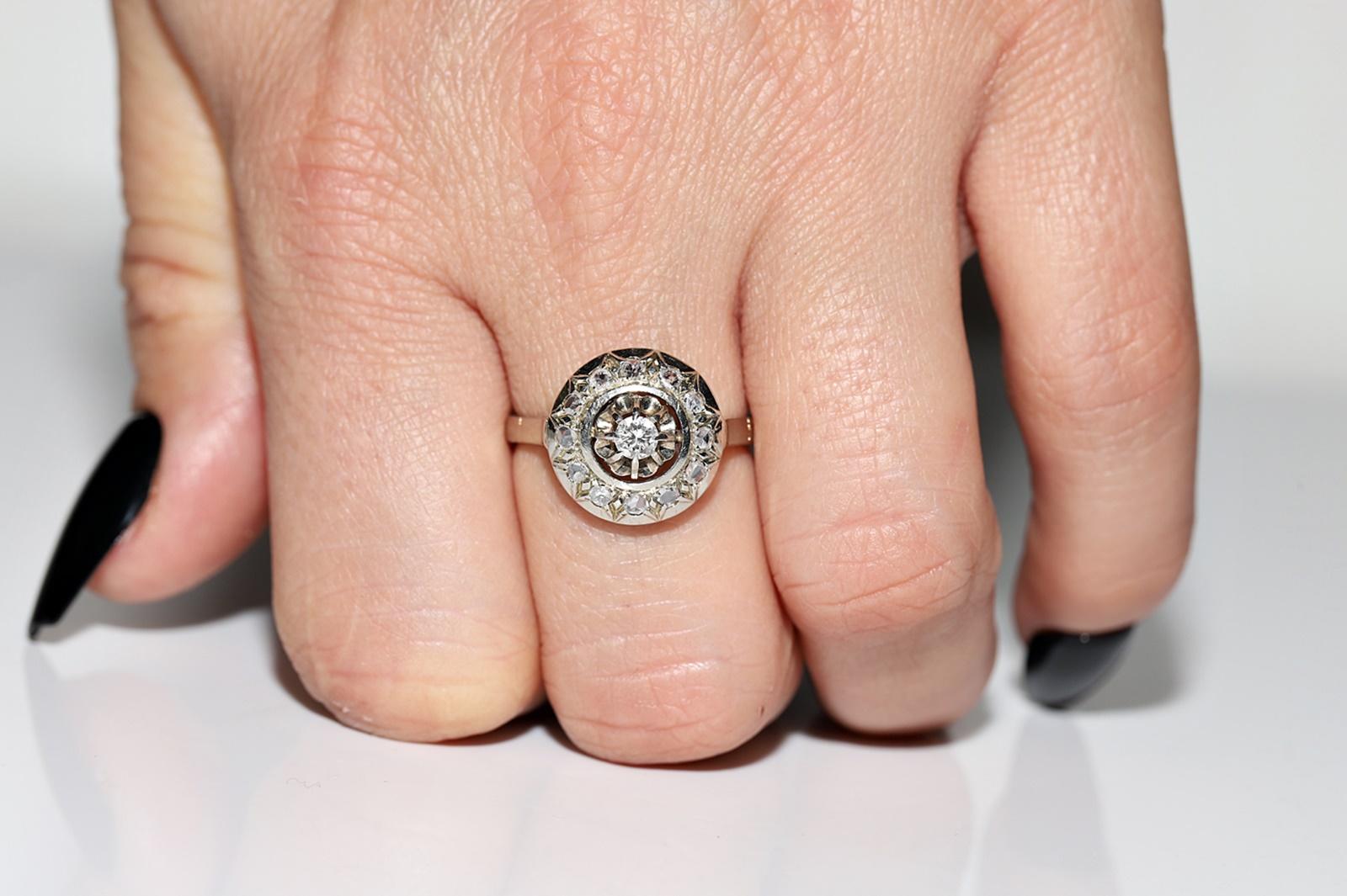 Anillo Antiguo Circa 1920s Oro 18k Decorado con Diamantes Naturales en venta 8