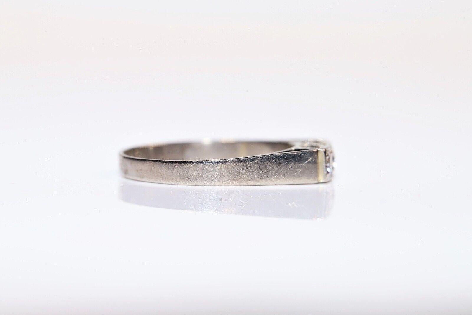 Taille brillant Bague ancienne des années 1920 en or 18 carats décorée de diamants naturels en vente