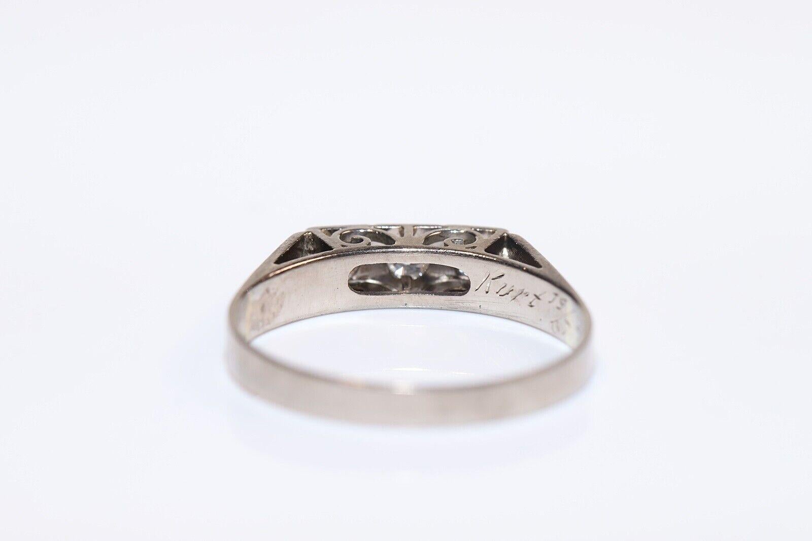 Bague ancienne des années 1920 en or 18 carats décorée de diamants naturels en vente 1