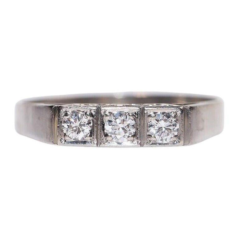 Antiker, dekorativer Ring aus 18 Karat Gold mit natürlichem Diamanten, ca. 1920er Jahre