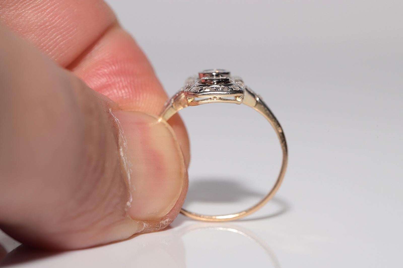 Bague Art déco ancienne des années 1920 en or 14 carats décorée de diamants naturels en vente 5