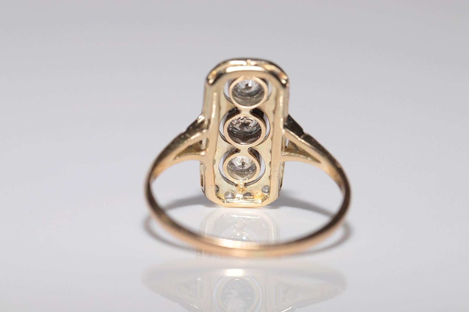 Bague Art déco ancienne des années 1920 en or 14 carats décorée de diamants naturels en vente 3
