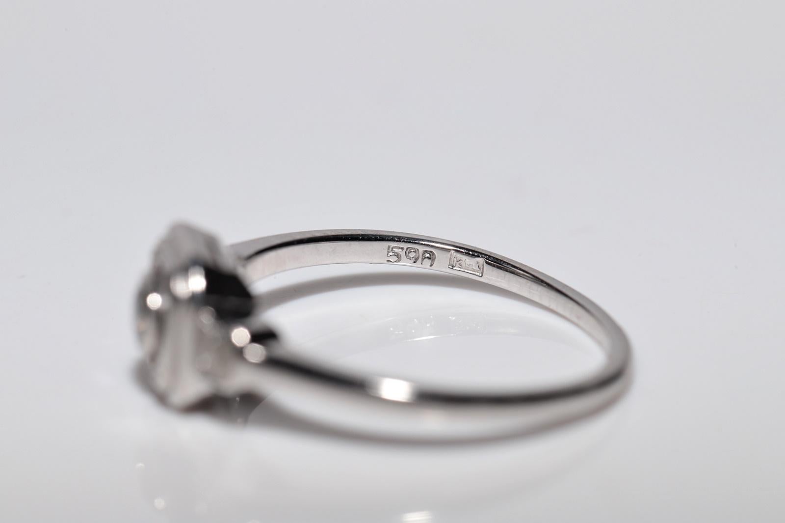 Bague carrée Art déco des années 1920 en or 14 carats décorée de diamants naturels en vente 9