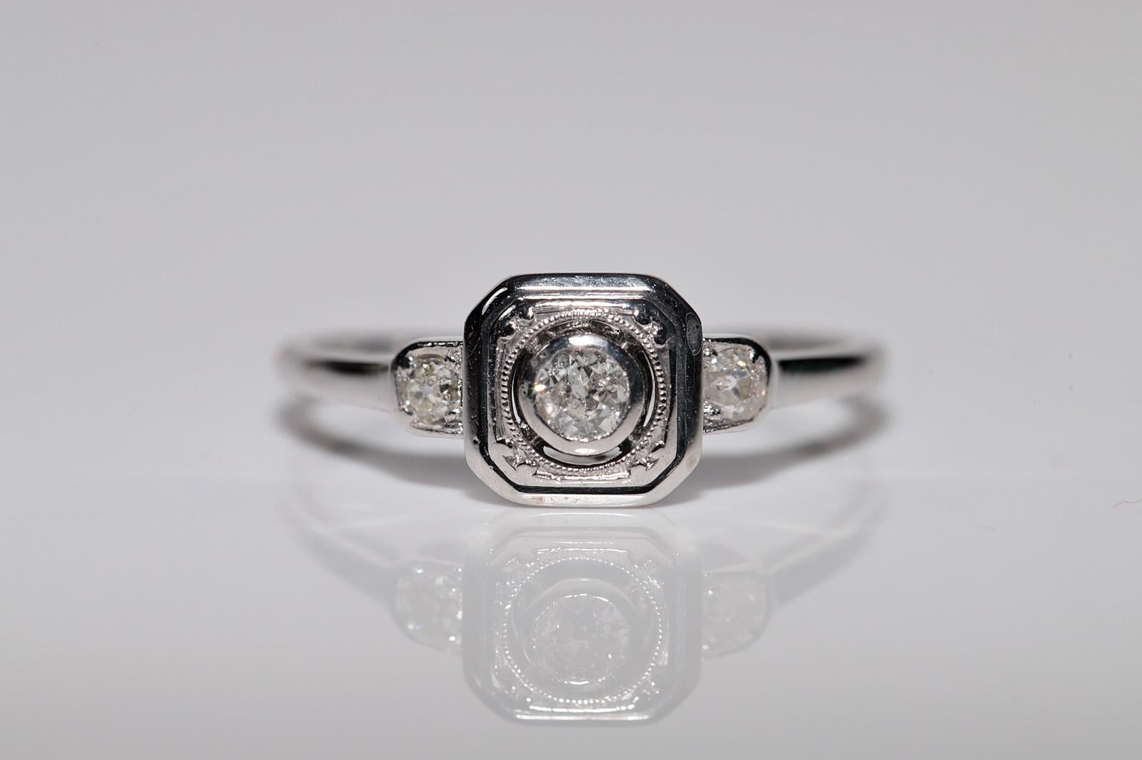 Bague carrée Art déco des années 1920 en or 14 carats décorée de diamants naturels en vente 3