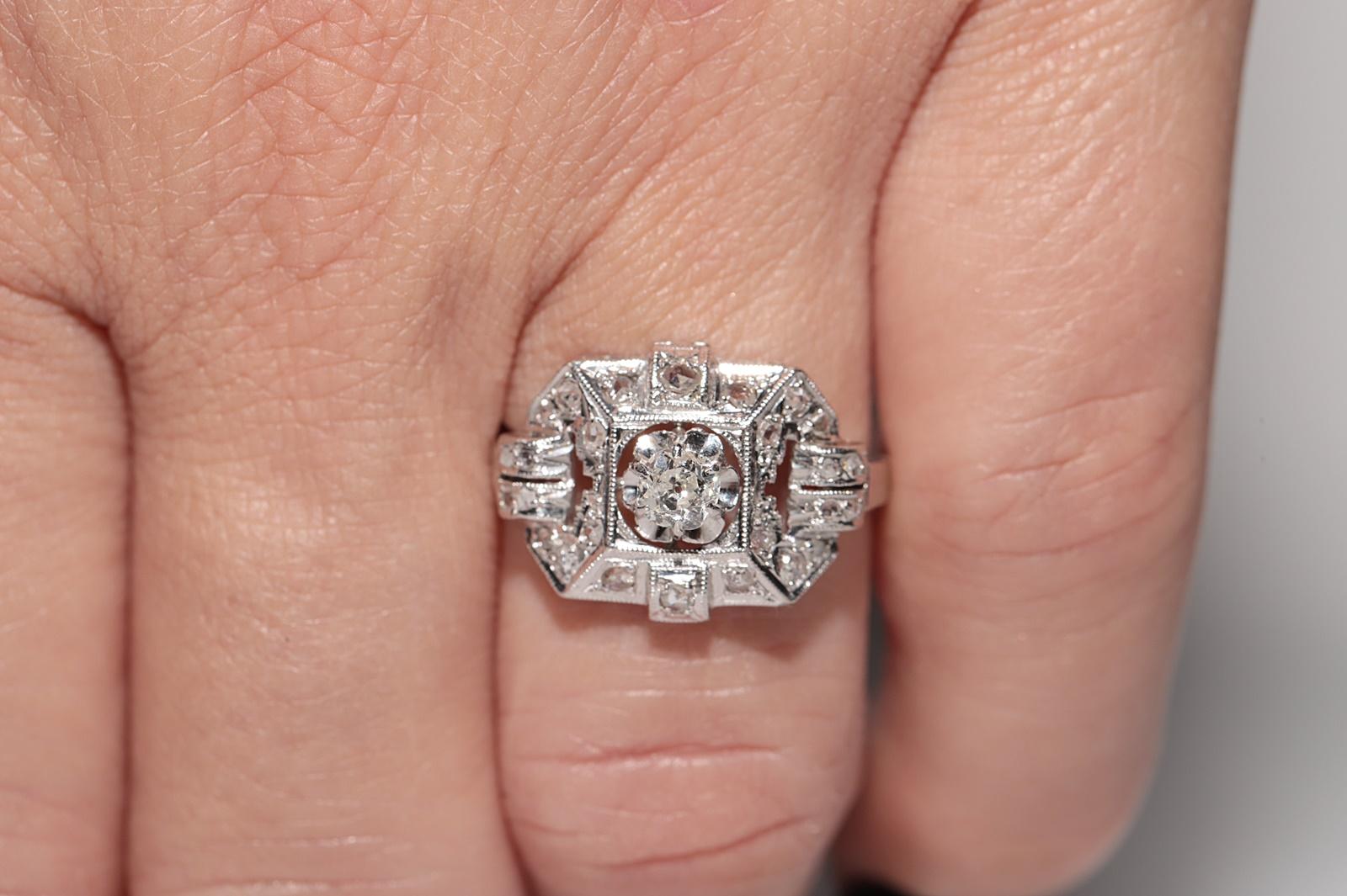 Antique Circa 1920s Art Deco Or 18k Handcrafted Natural Diamond Ring (Bague en or 18k avec diamant naturel) en vente 11