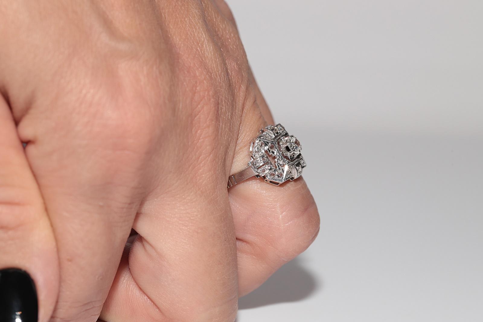 Antique Circa 1920s Art Deco Or 18k Handcrafted Natural Diamond Ring (Bague en or 18k avec diamant naturel) en vente 12