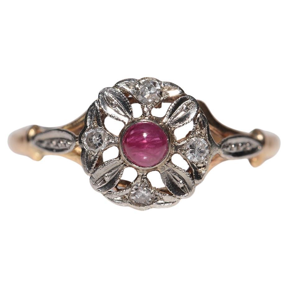 Antiguo Anillo Art Decó de Oro de 18k de los años 20 con Diamante Natural y Rubí Cabujón
