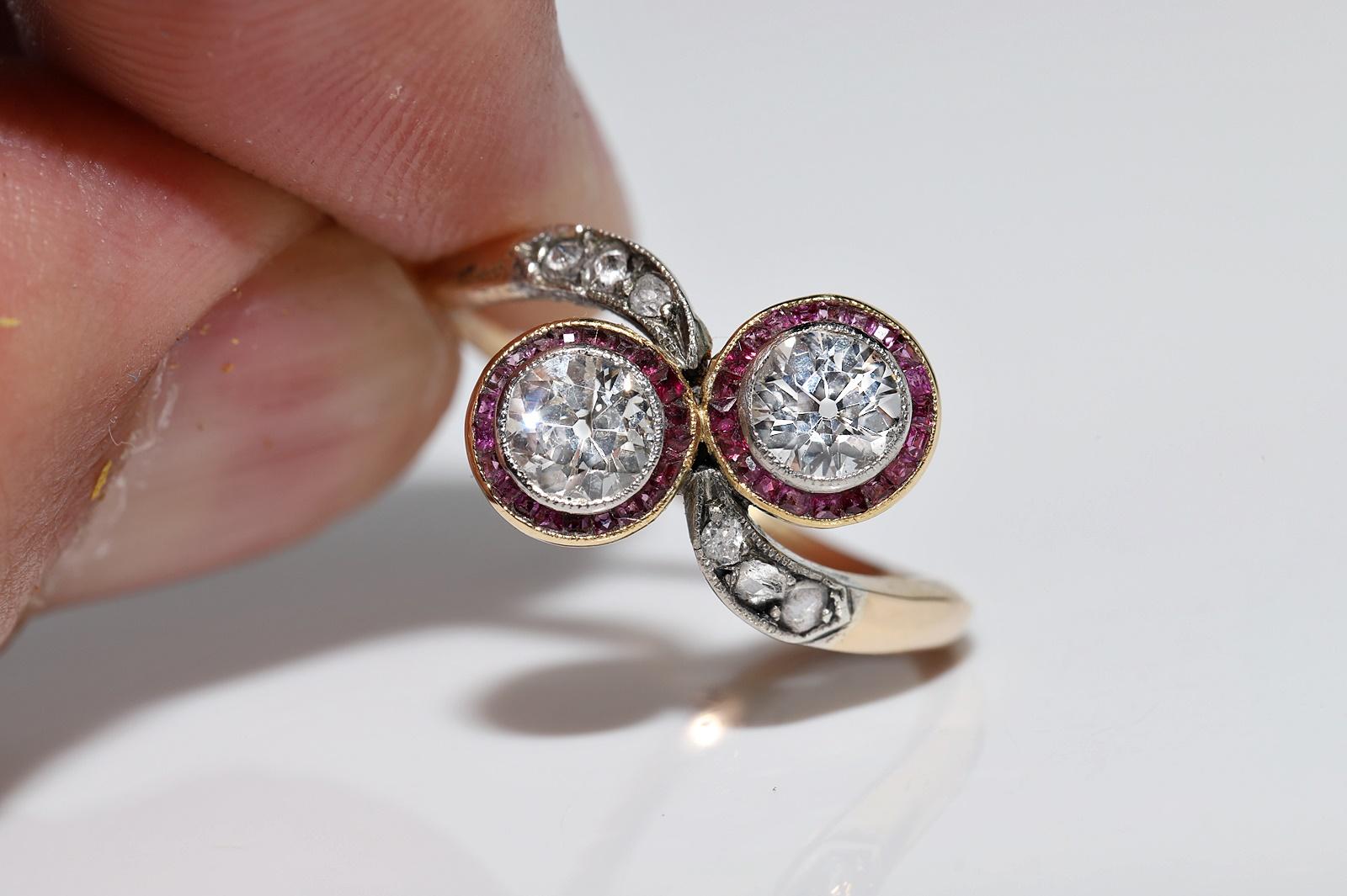 Antique Circa 1920s Art Deco 18k Gold Natural Diamond And Caliber Ruby Ring For Sale 4