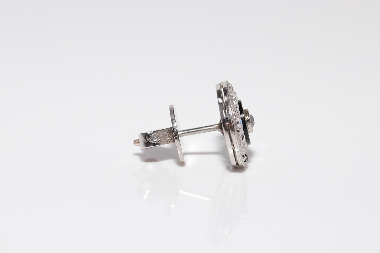 Antique Circa 1920s Art Deco 18k Gold Natural Diamond And Onyx Stud Earring For Sale 5