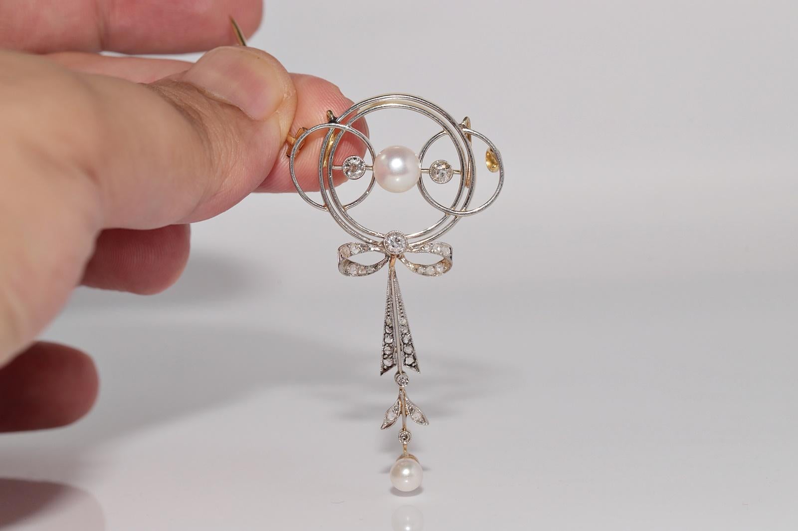 En très bon état.
Le poids total est de 10,4 grammes.
Totalement est un diamant de taille ancienne de 0,30 ct.
Le diamant est de couleur H-I et de pureté s1-s2-s3.
Totalement est un diamant taille rose de 0,20 ct.
N'hésitez pas à nous contacter pour