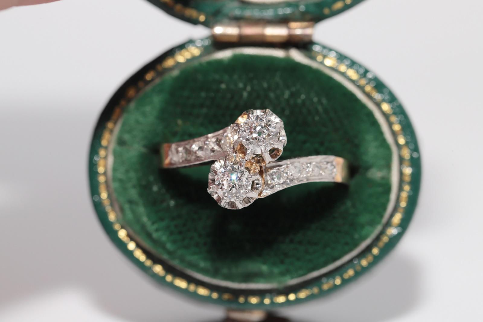 Antique Circa 1920s Art Deco 18k Gold Natural Diamond Decorated Ring For Sale 1