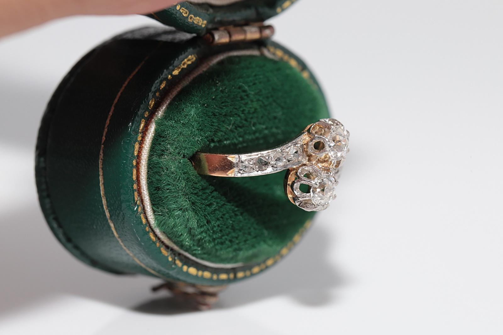 Antique Circa 1920s Art Deco 18k Gold Natural Diamond Decorated Ring For Sale 2