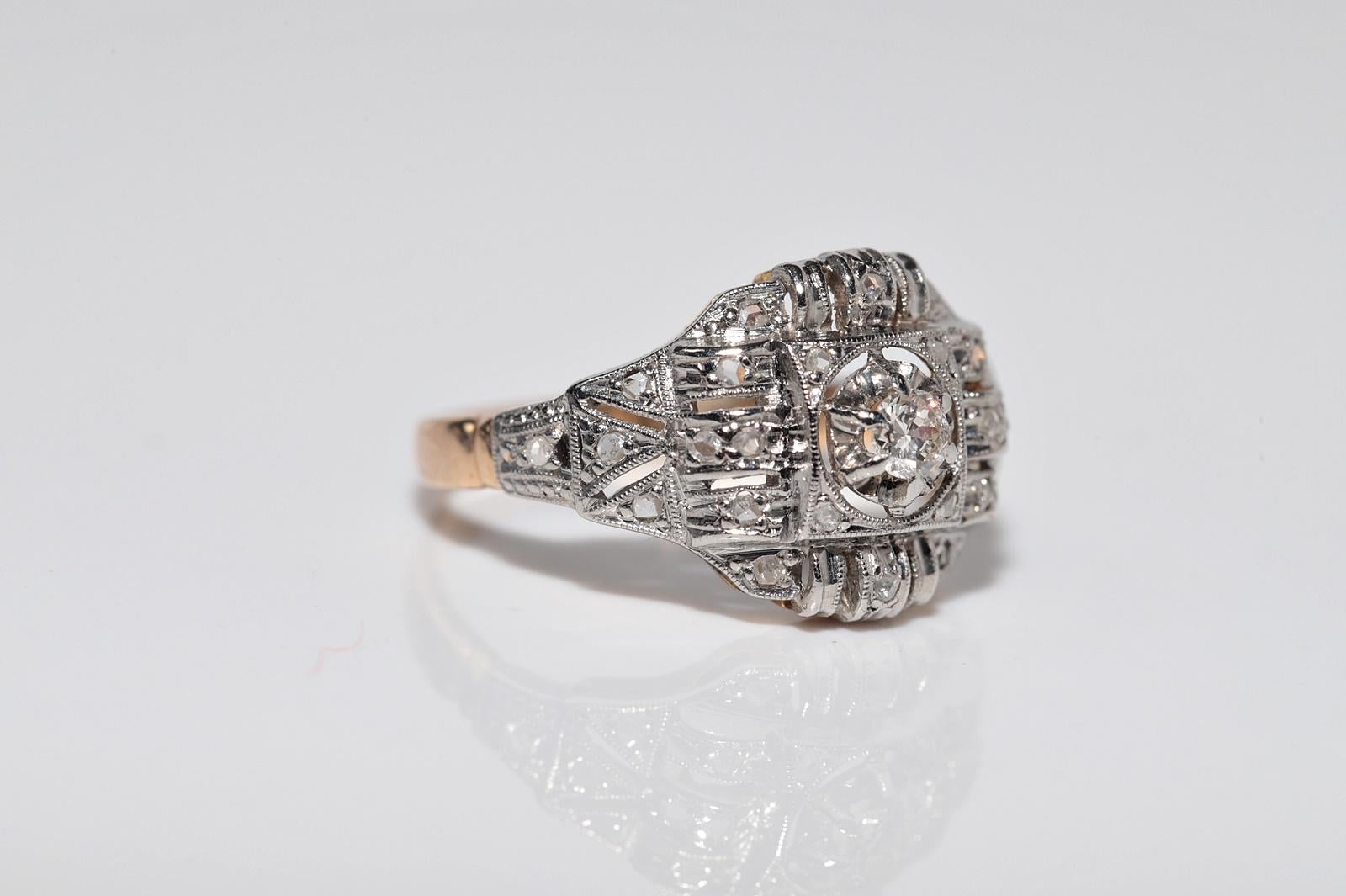 Anello antico CIRCA 1920 Art Deco in oro 18k con diamante naturale decorato in vendita 2