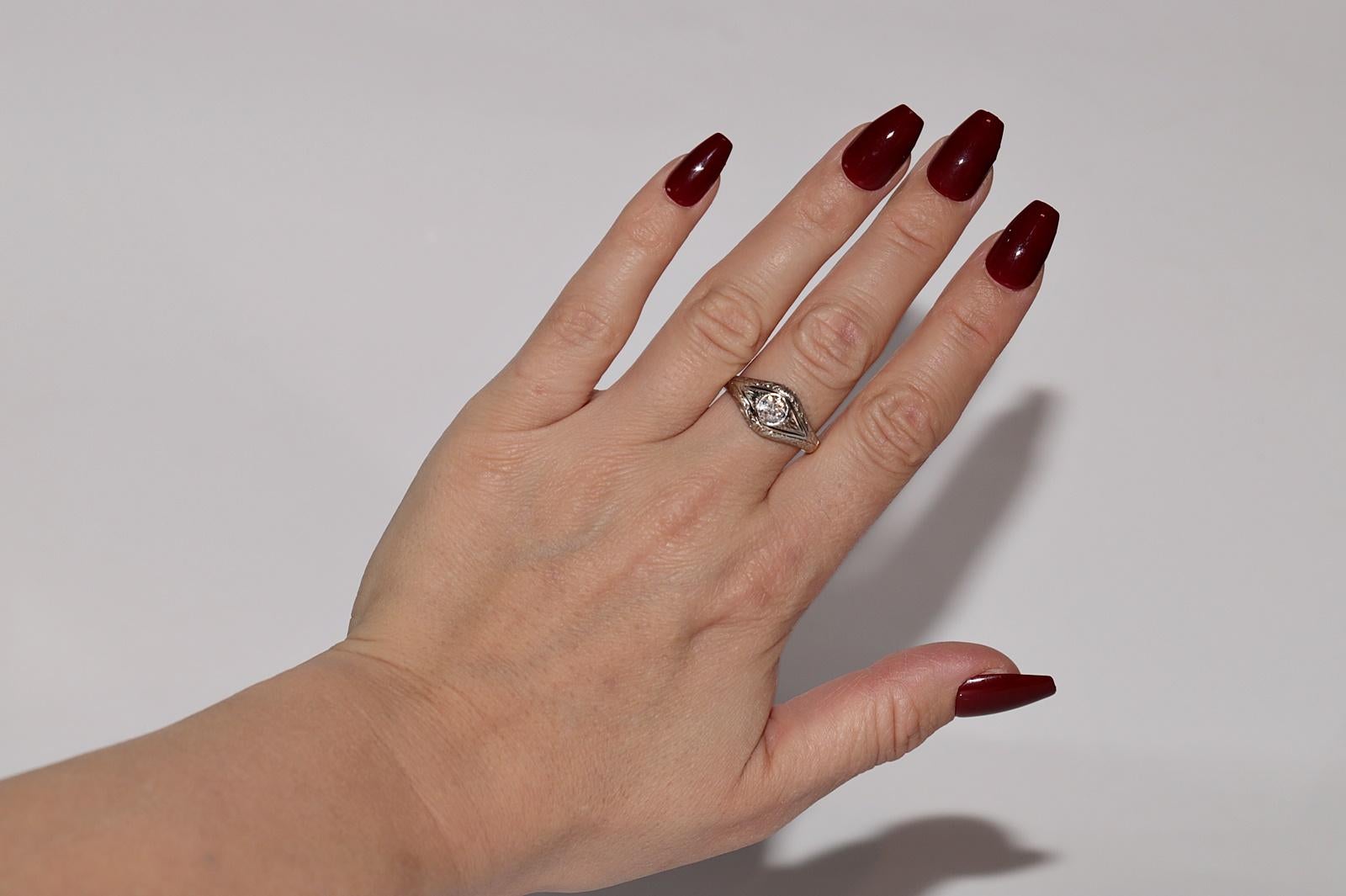 Antico anello solitario con diamante naturale decorato in oro 18k, CIRCA 1920, Art Decor in vendita 11