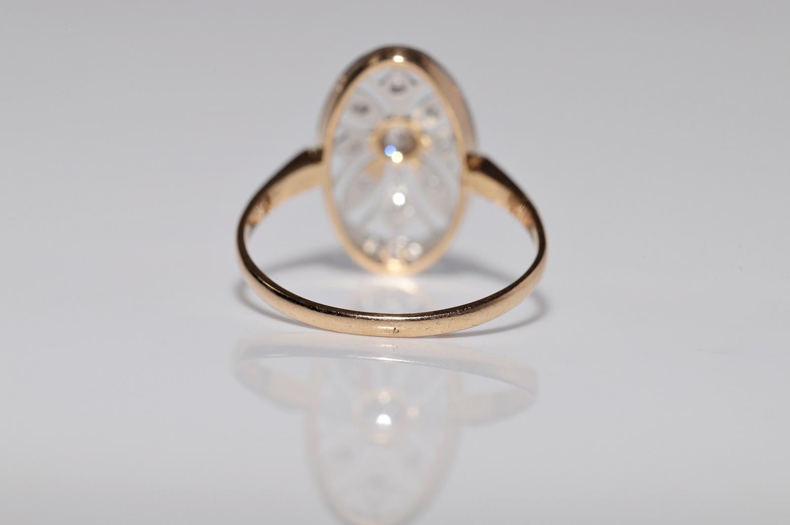 Bague Art déco ancienne des années 1920 en or 18 carats avec diamants naturels de style ovale en vente 5