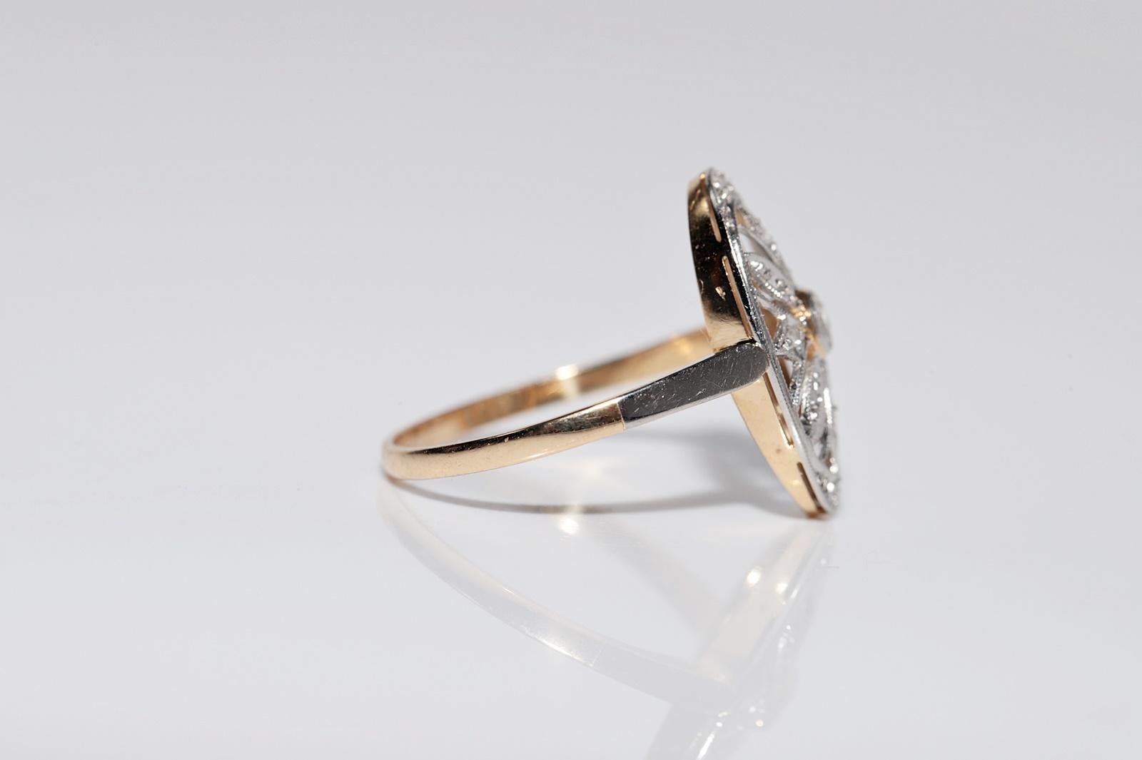 Bague Art déco ancienne des années 1920 en or 18 carats avec diamants naturels de style ovale en vente 2
