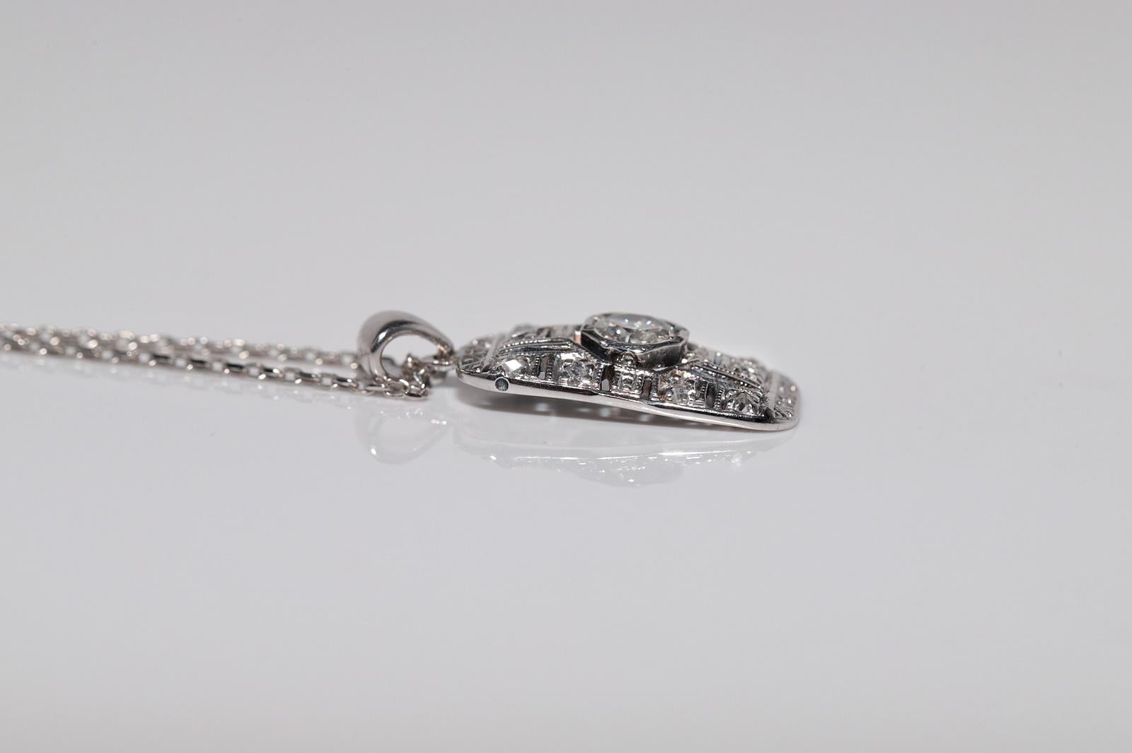 Collier antique Circa 1920s Art Deco en or 18k avec pendentif en diamant naturel en vente 4