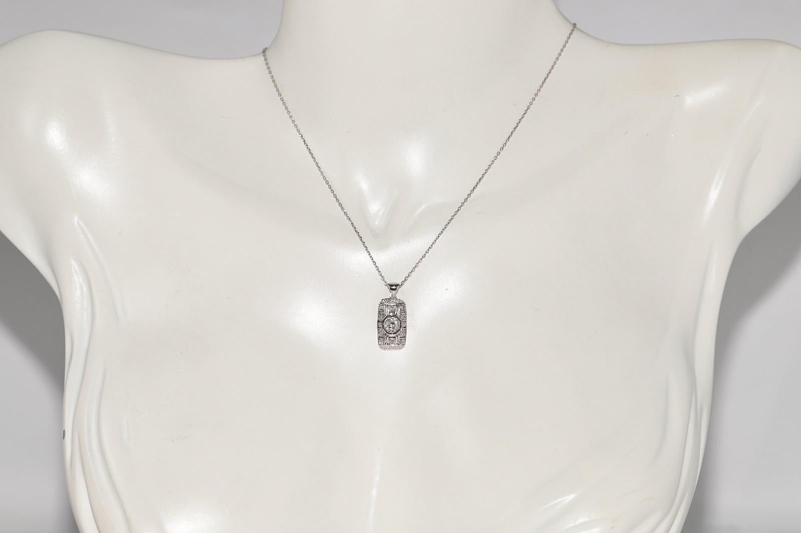 Art déco Collier antique Circa 1920s Art Deco en or 18k avec pendentif en diamant naturel en vente