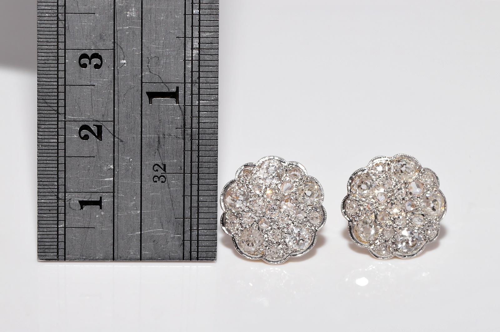 Antike CIRCA 1920s Art Deco 18k Gold Natürlicher Diamant  Runder Stil-Ohrring Damen im Angebot