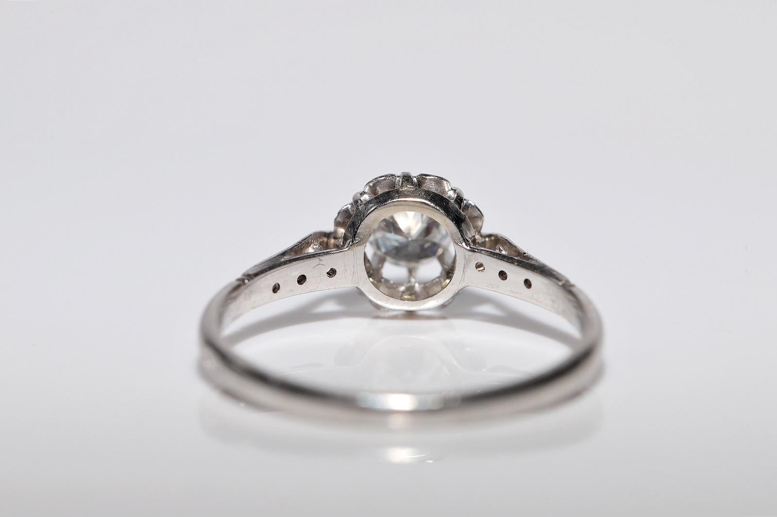 Bague de fiançailles solitaire Art déco ancienne des années 1920 en or 18 carats avec diamants naturels en vente 6