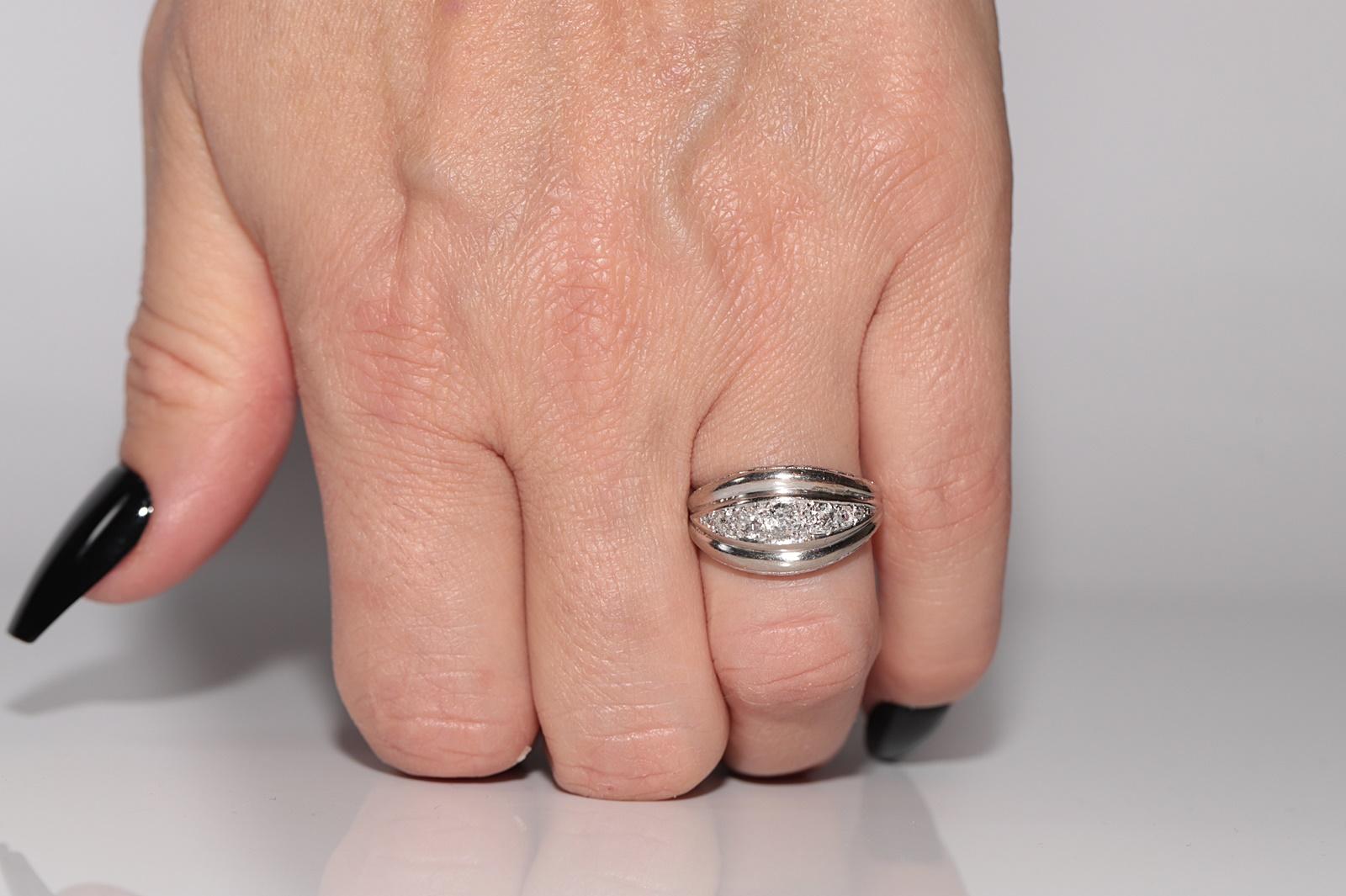 Anneau Art déco ancien des années 1920 en or 18 carats avec diamants naturels taille ancienne en vente 10