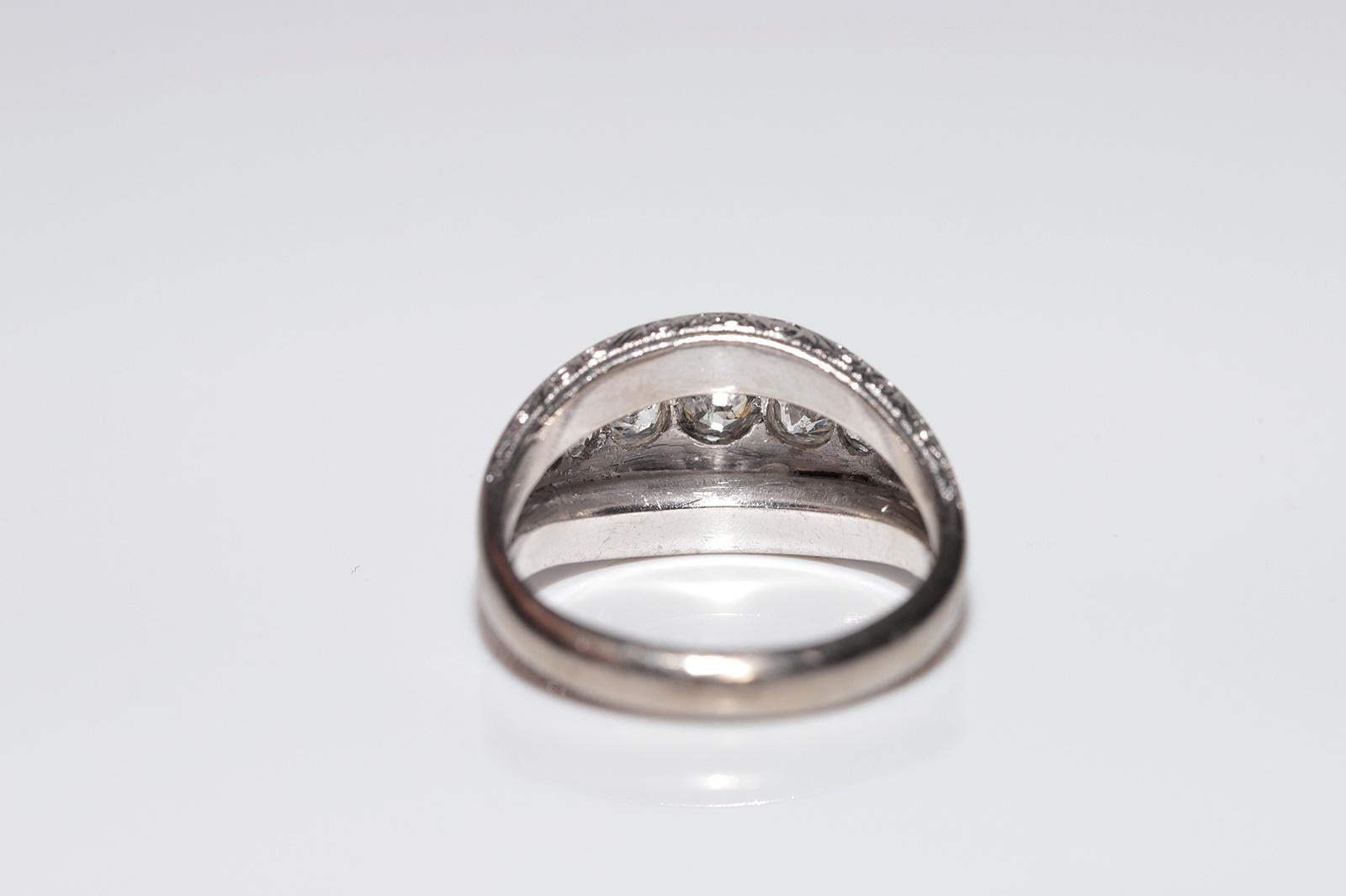 Anneau Art déco ancien des années 1920 en or 18 carats avec diamants naturels taille ancienne en vente 3