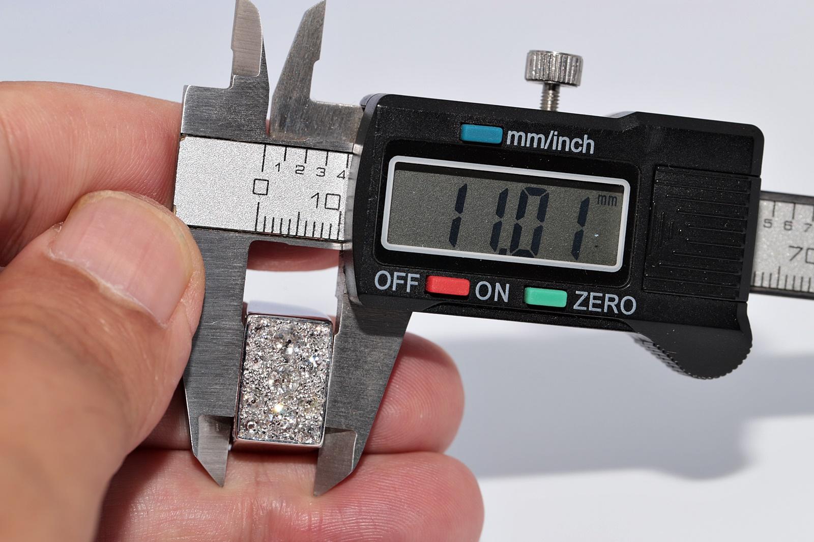 Antiguo anillo decorado con diamantes naturales talla antigua Art Decó de oro de 18 quilates de la década de 1920 en venta 9