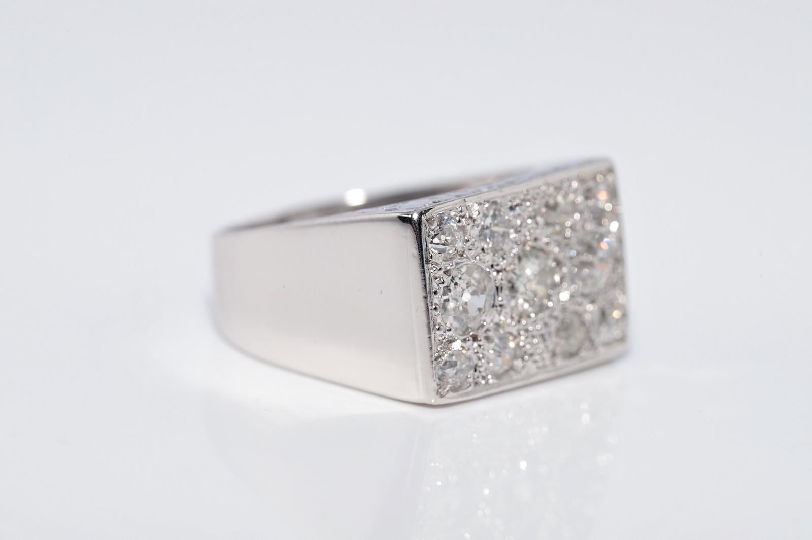 Antiguo anillo decorado con diamantes naturales talla antigua Art Decó de oro de 18 quilates de la década de 1920 en venta 1