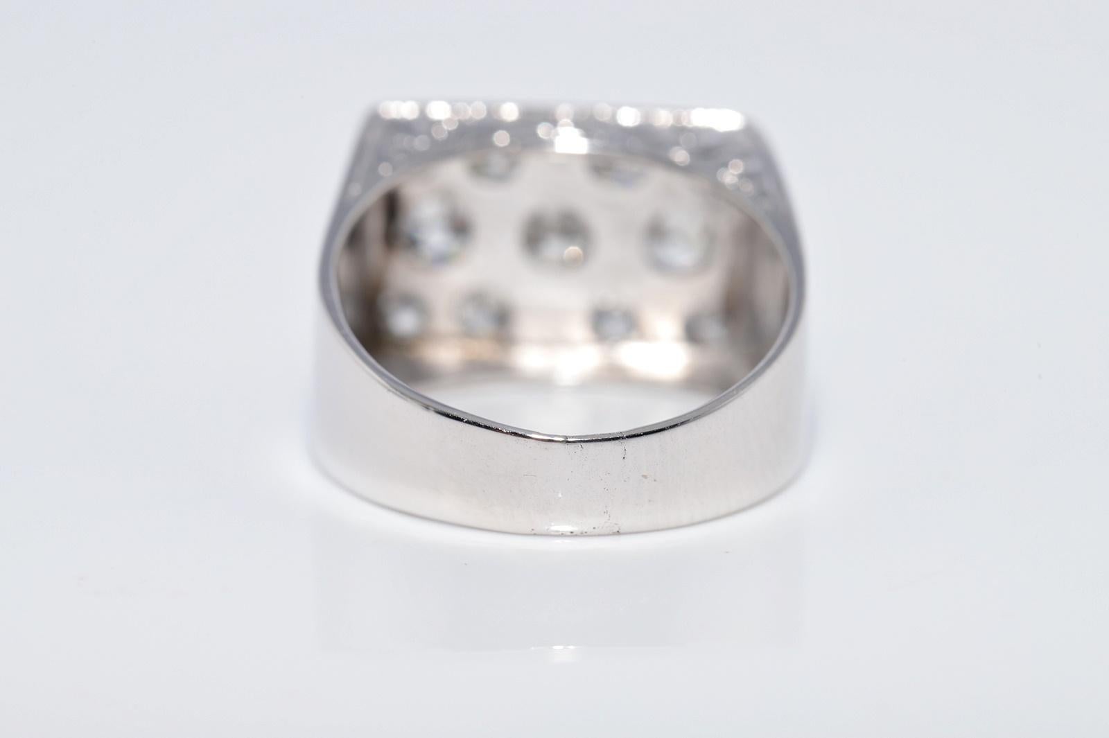 Antiguo anillo decorado con diamantes naturales talla antigua Art Decó de oro de 18 quilates de la década de 1920 en venta 4