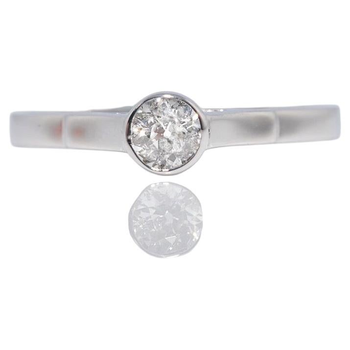 Bague solitaire ancienne de style Art déco, datant des années 1920, en or 14 carats, sertie d'un diamant naturel, provenant d'une collection privée