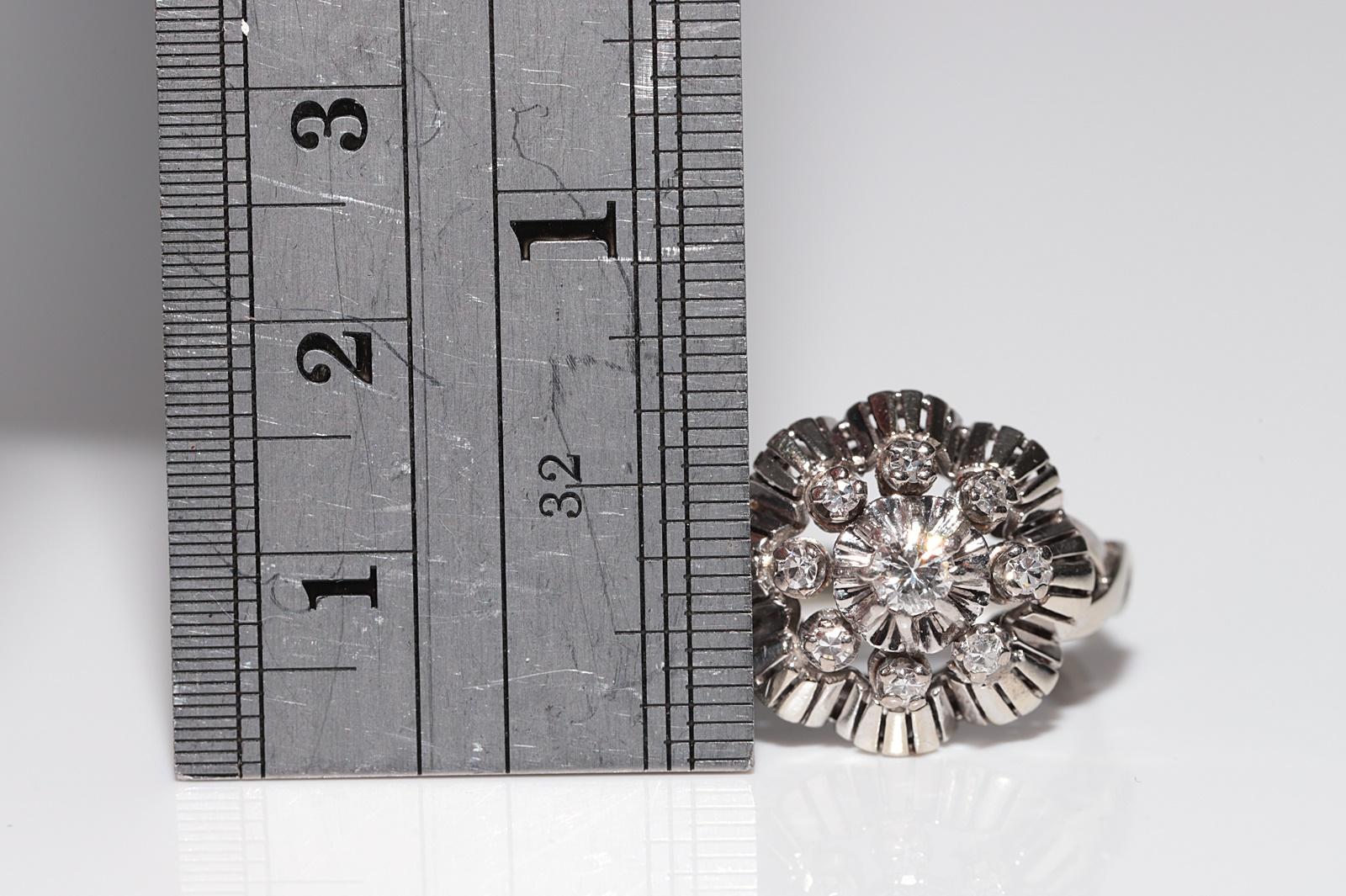 Bague Art déco ancienne des années 1920, fabriquée à la main en or 18 carats et décorée de diamants naturels en vente 5