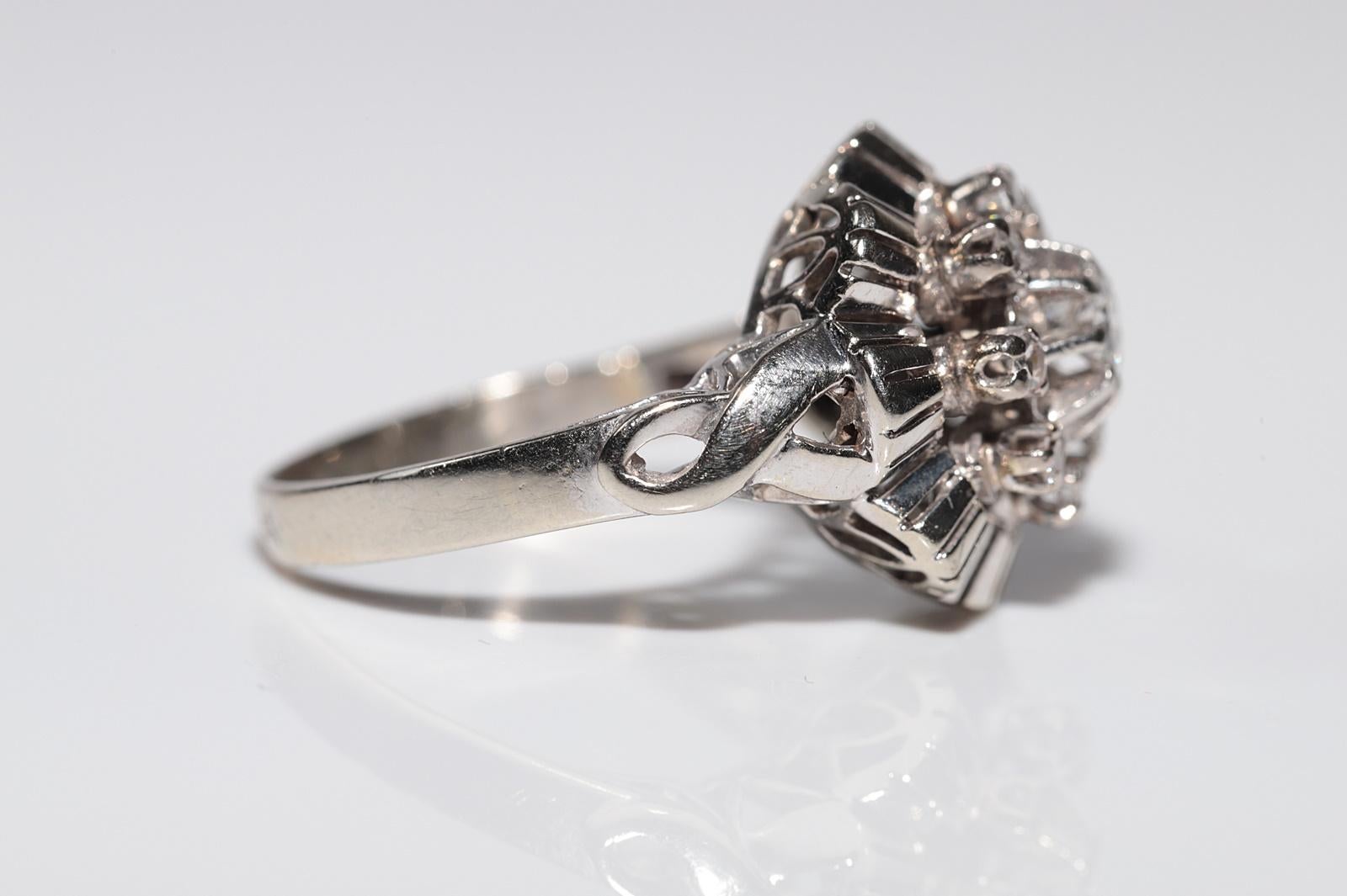 Bague Art déco ancienne des années 1920, fabriquée à la main en or 18 carats et décorée de diamants naturels en vente 1