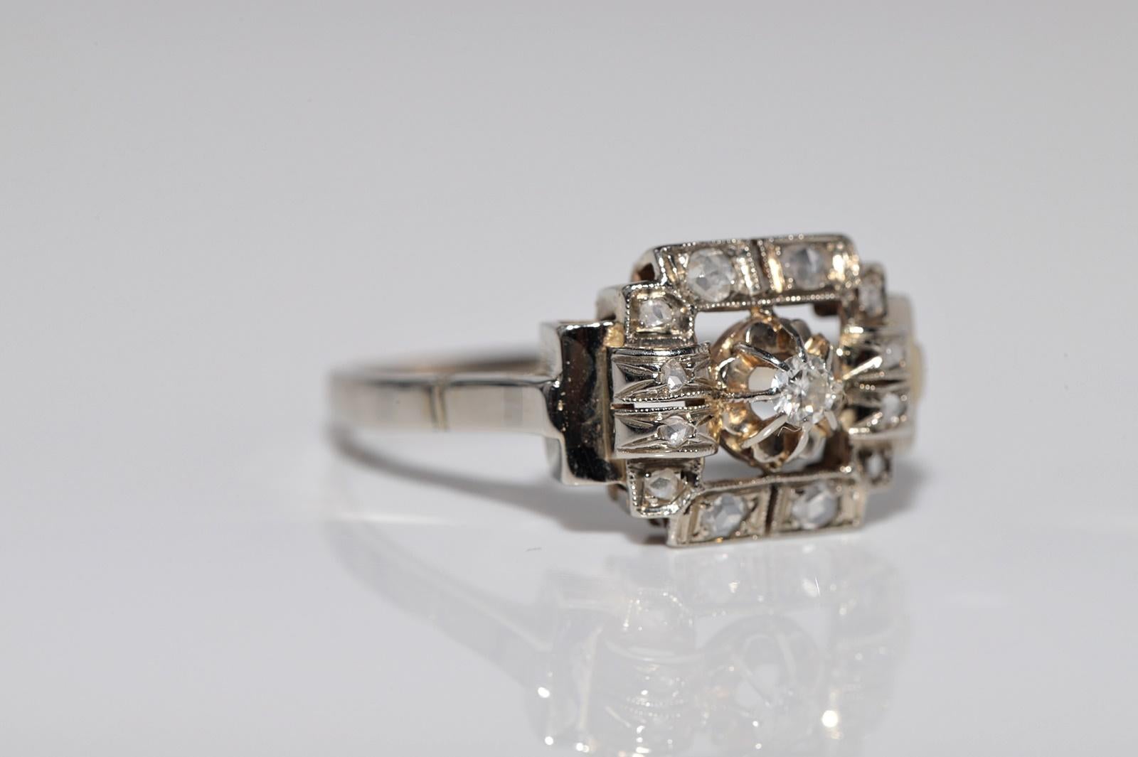 Antique Circa 1920s Art Deco Handcrafted 18k Gold Natural Diamond Ring For Sale 1