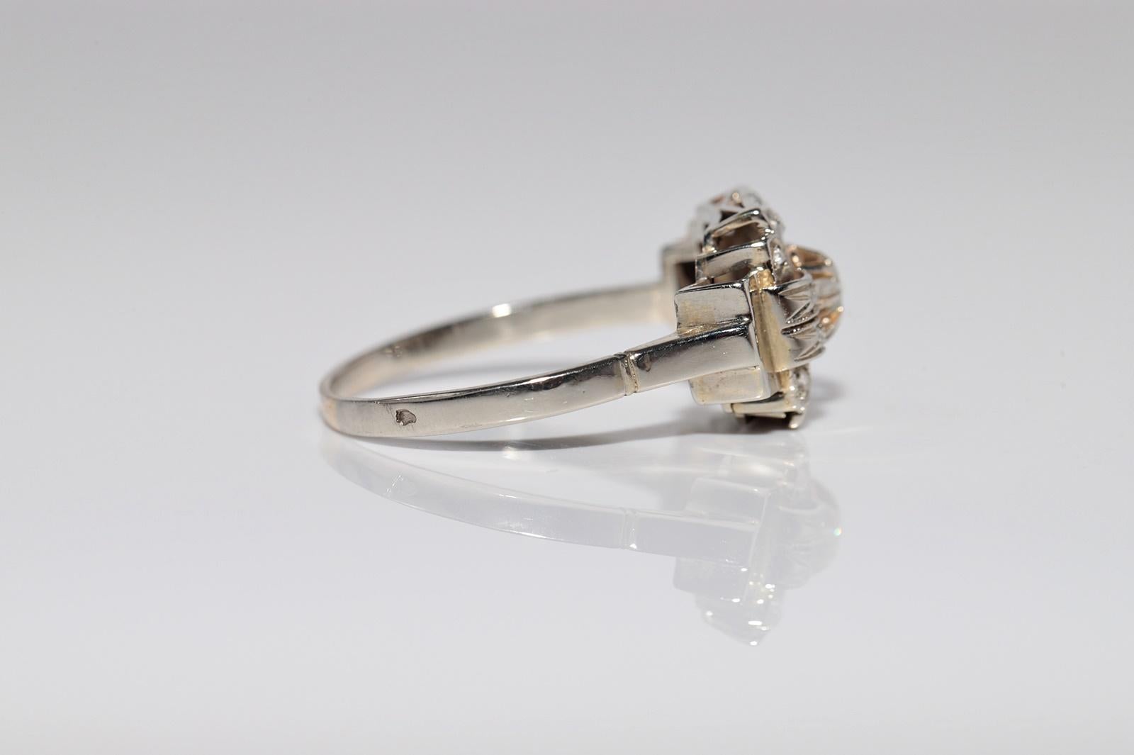 Antique Circa 1920s Art Deco Handcrafted 18k Gold Natural Diamond Ring For Sale 2