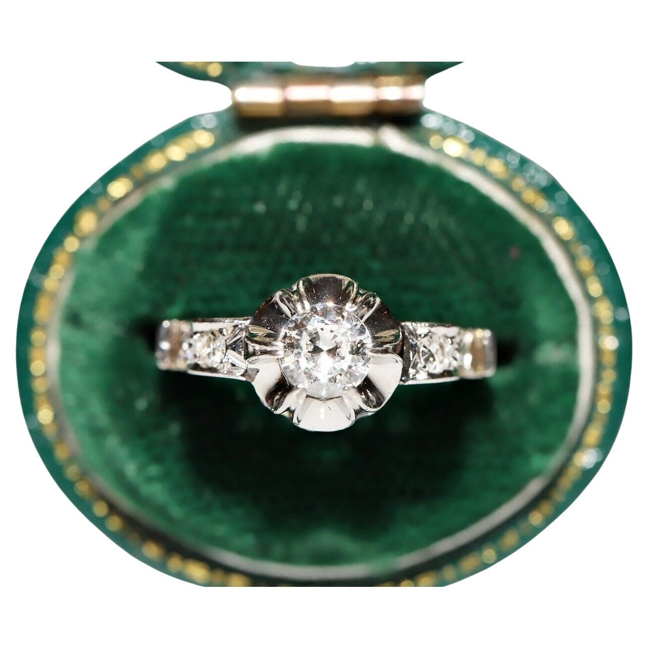 Bague Art déco ancienne des années 1920 en platine décorée de diamants naturels