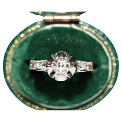 Bague Art déco ancienne des années 1920 en platine décorée de diamants naturels