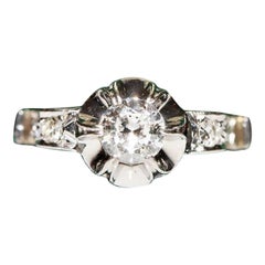 Bague Art déco ancienne des années 1920 en platine décorée de diamants naturels