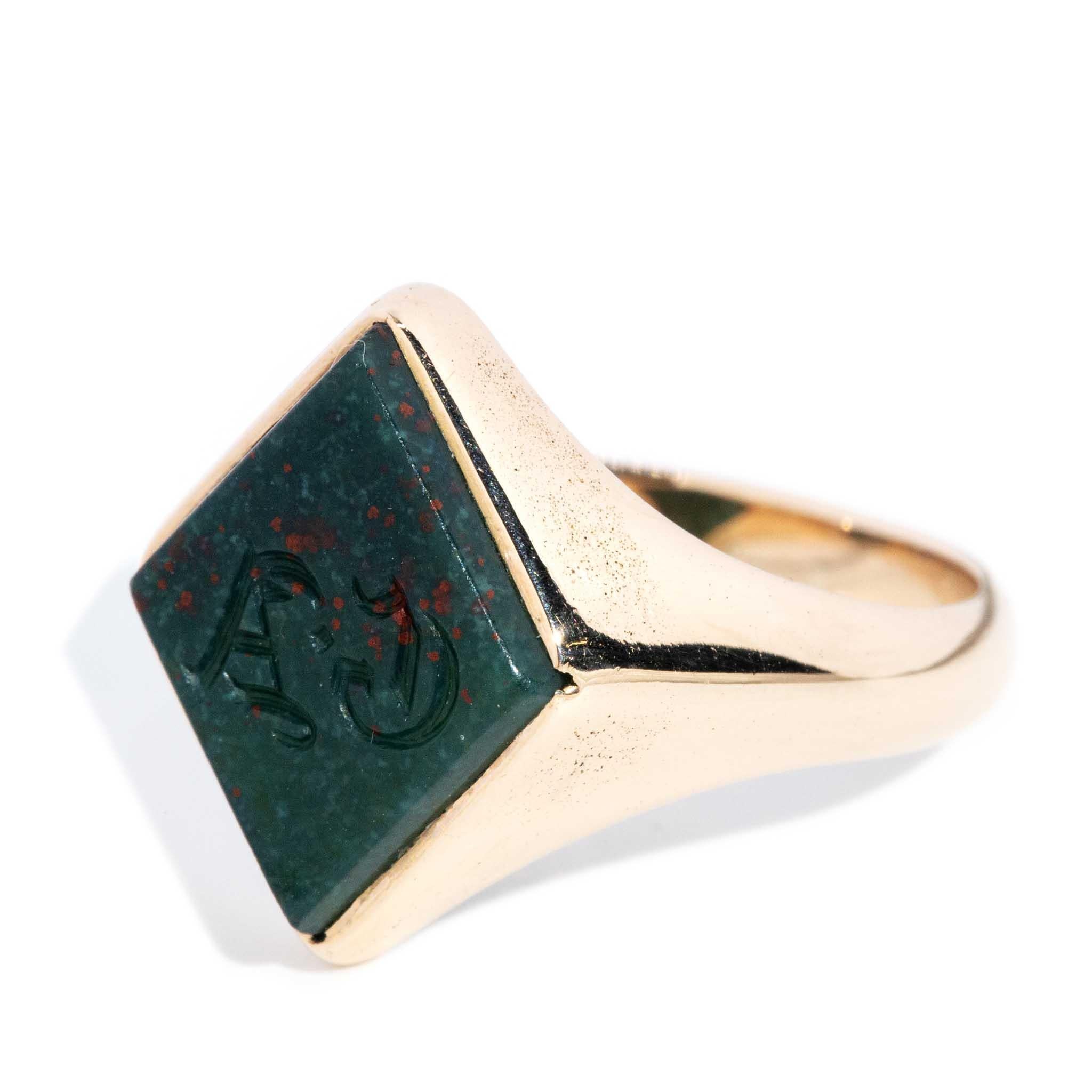Antique Circa 1920s Bloodstone Signet Ring 15 Carat Rose Gold In Good Condition For Sale In Hamilton, AU