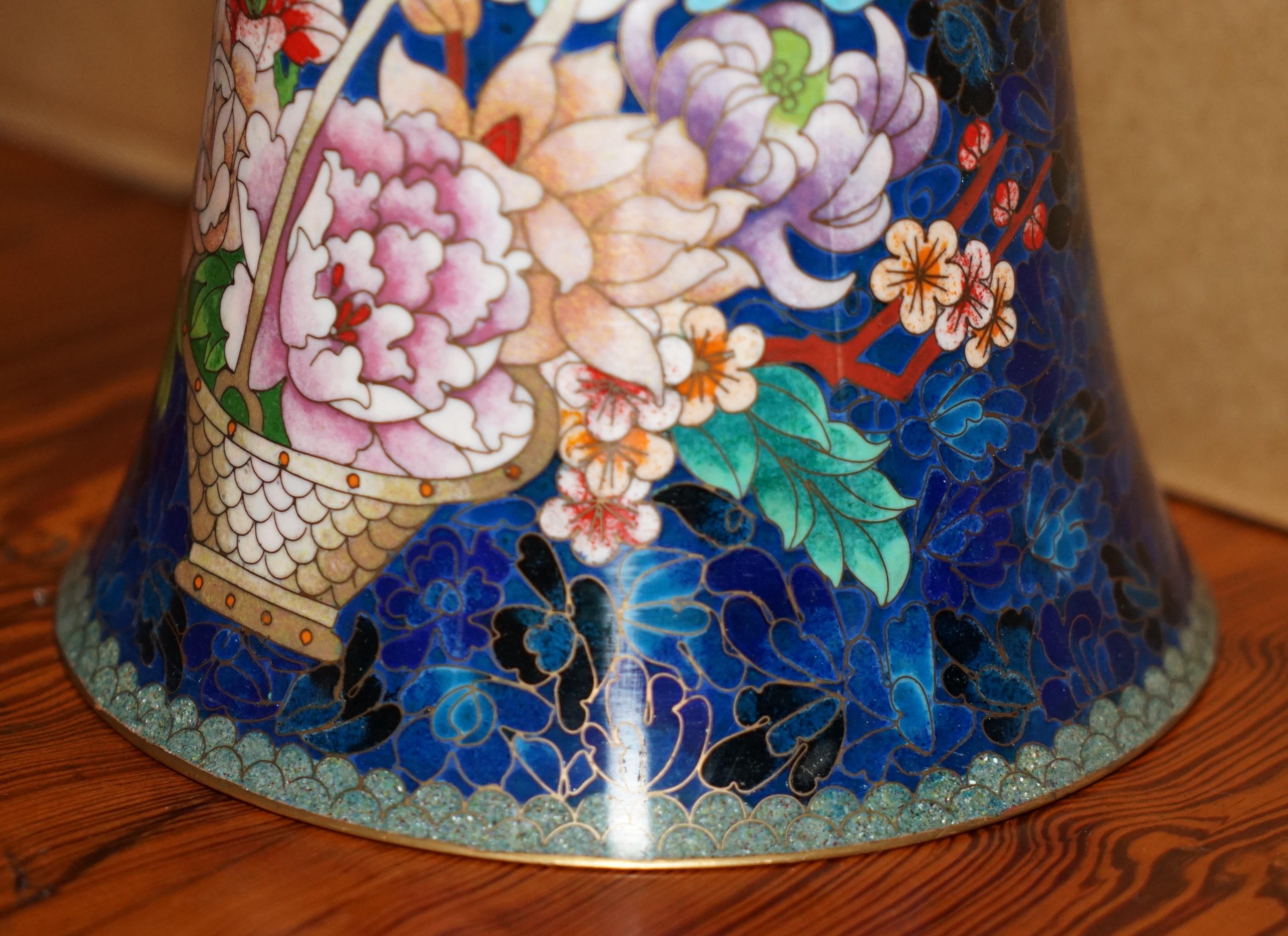 Hand-Crafted ANTIQUE CIRCA 1920's CHINESE CLOISONNE ENAMEL FLORAL POT & LID IDEALLY FOR TEA