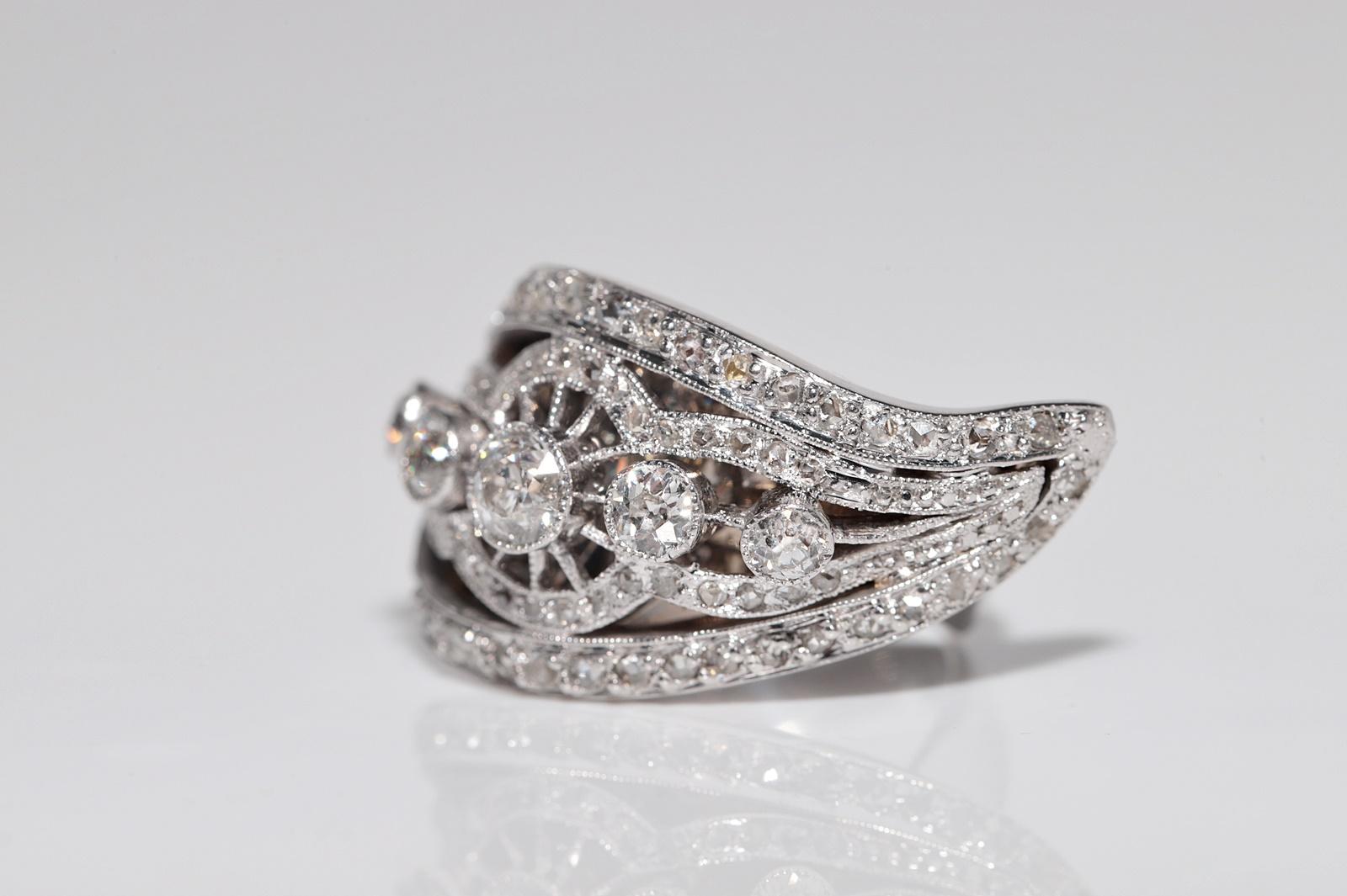 Antike CIRCA 1920er Jahre Handgefertigte Art Deco 18k Gold Natural Diamond Ring Damen im Angebot