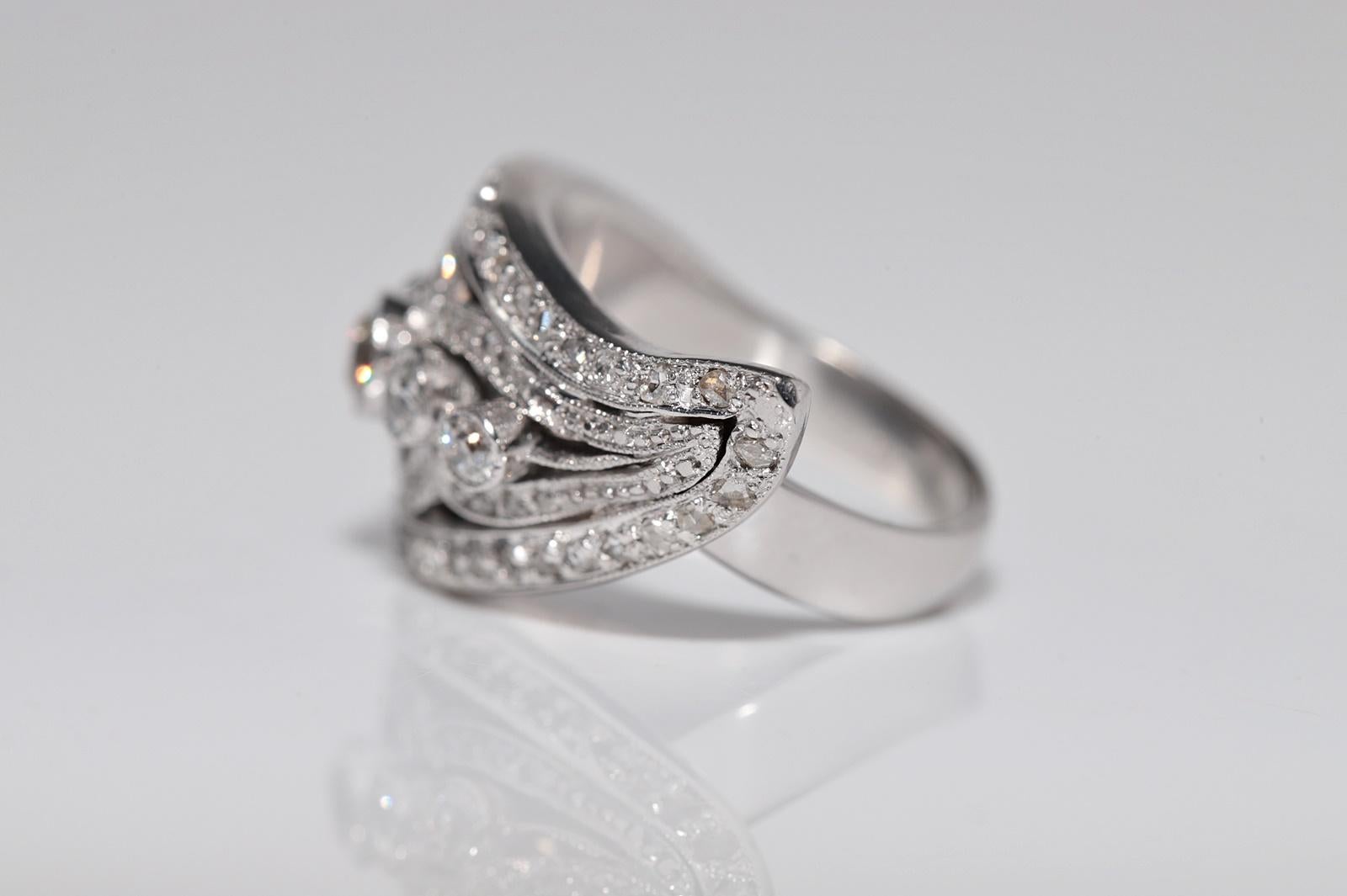 Antike CIRCA 1920er Jahre Handgefertigte Art Deco 18k Gold Natural Diamond Ring im Angebot 1