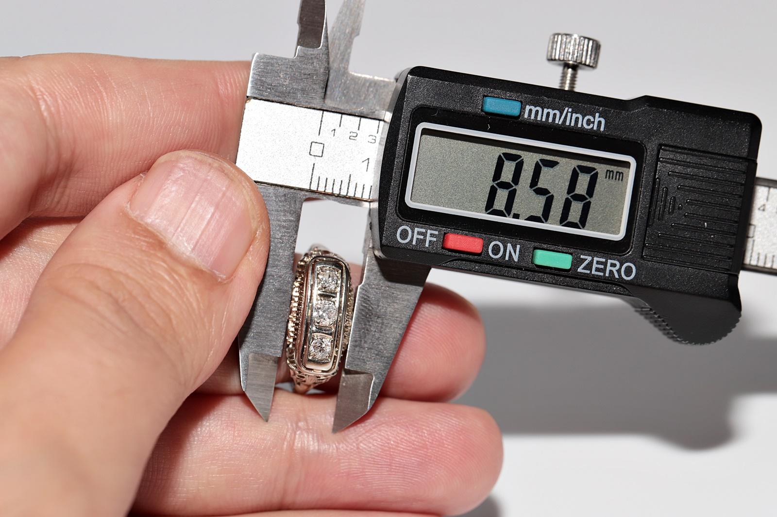 Ancienne bague Art déco des années 1920, fabriquée à la main en or 18 carats avec diamants naturels en vente 13