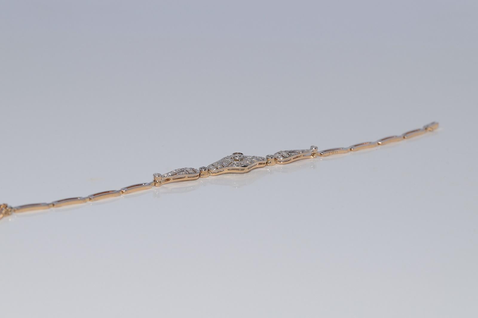 Antike CIRCA 1920er Jahre handgefertigt Art Deco 18k Gold natürlichen Diamant-Armband im Angebot 12