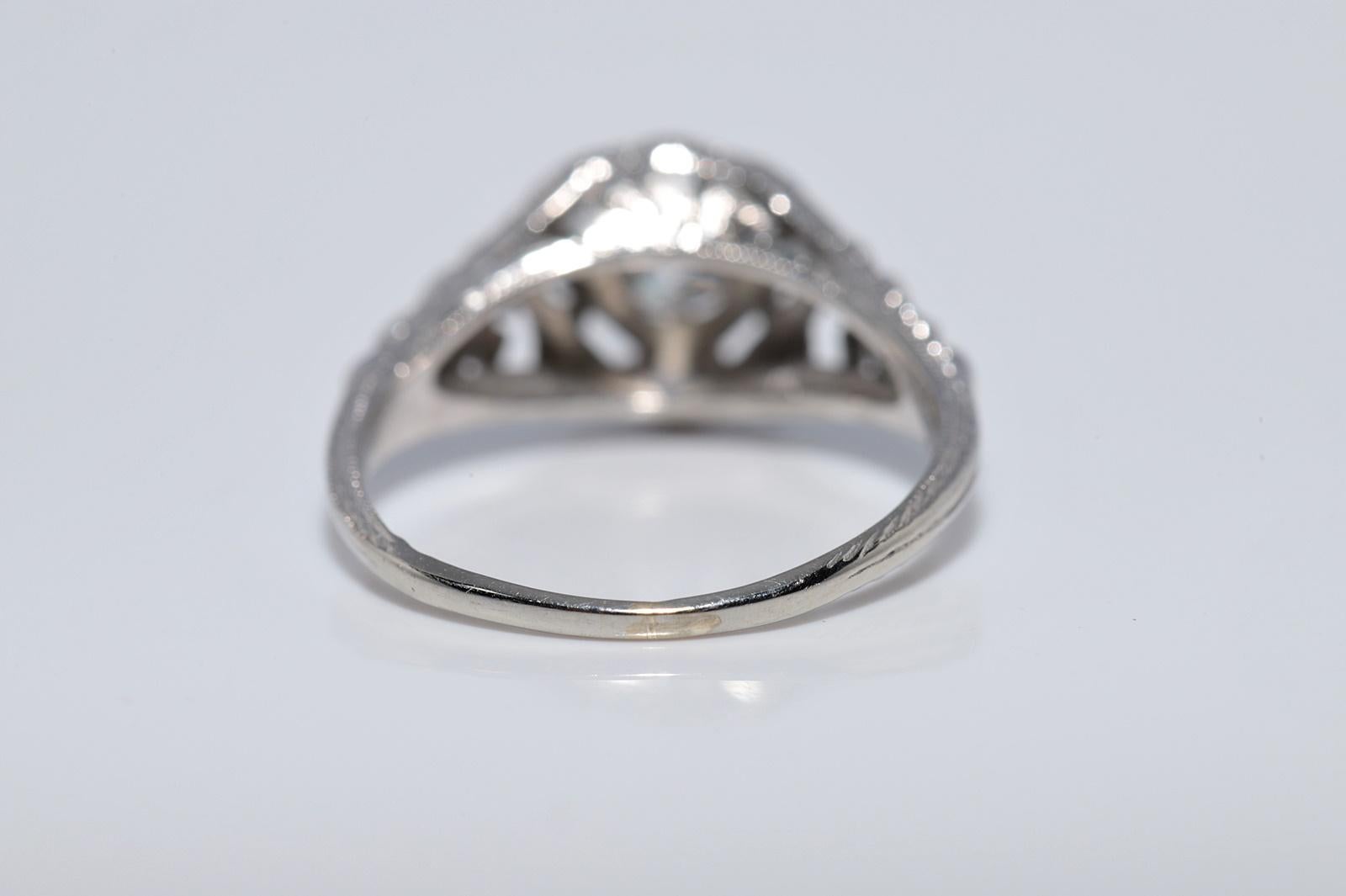 Antico anello con diamanti naturali in oro 18 carati, realizzato a mano, degli anni '20 circa. in vendita 7